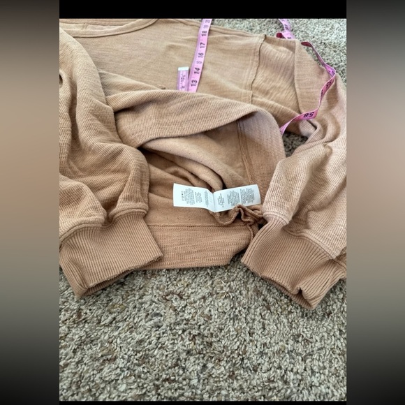 Aerie Endless Summer Crew Sweatshirt
In Toasty 
Size Small Oversized - Picture 12 of 12